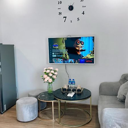 Rosee House -Luxury Apartment In Vinhomes Greenbay هانوي المظهر الخارجي الصورة