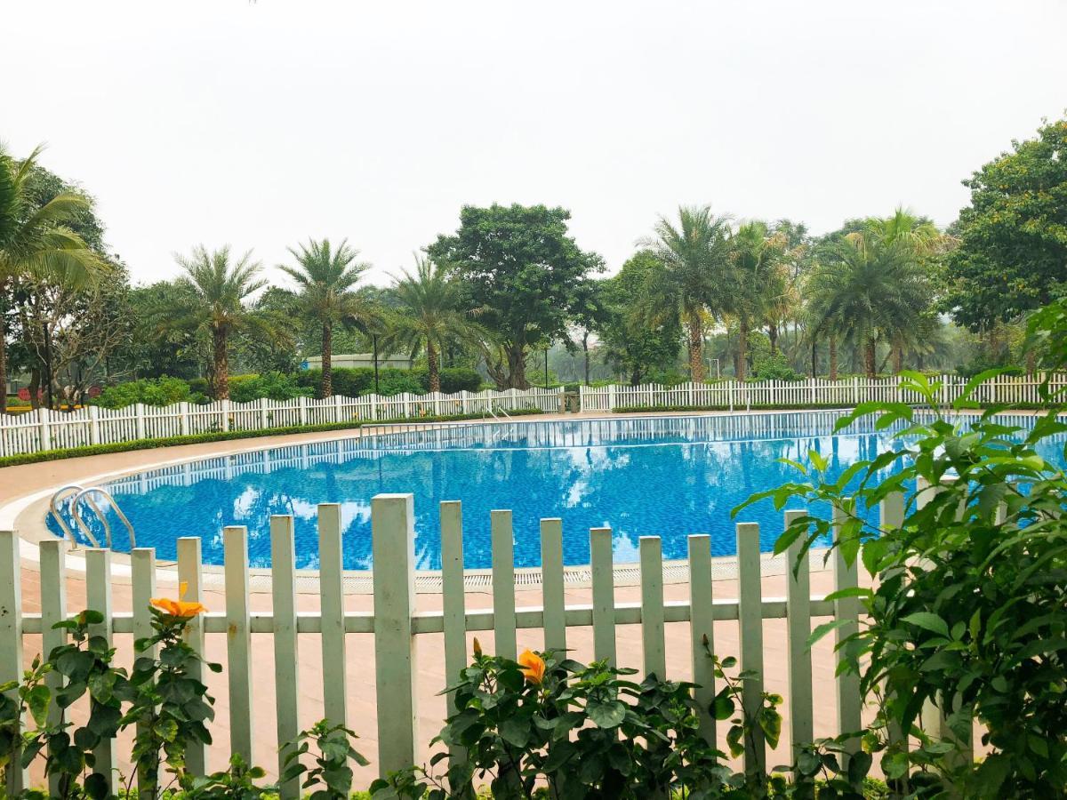 Rosee House -Luxury Apartment In Vinhomes Greenbay هانوي المظهر الخارجي الصورة