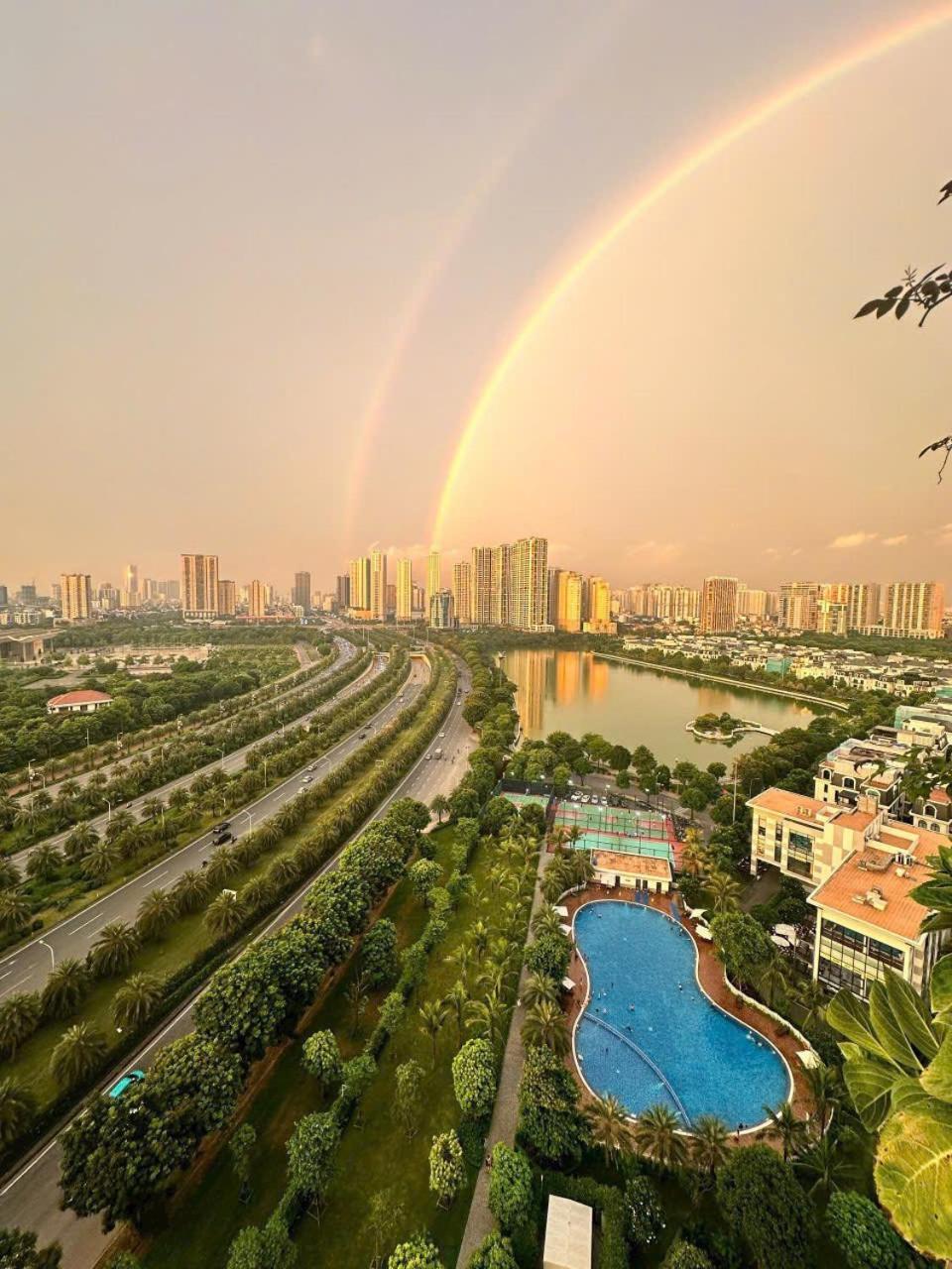 Rosee House -Luxury Apartment In Vinhomes Greenbay هانوي المظهر الخارجي الصورة